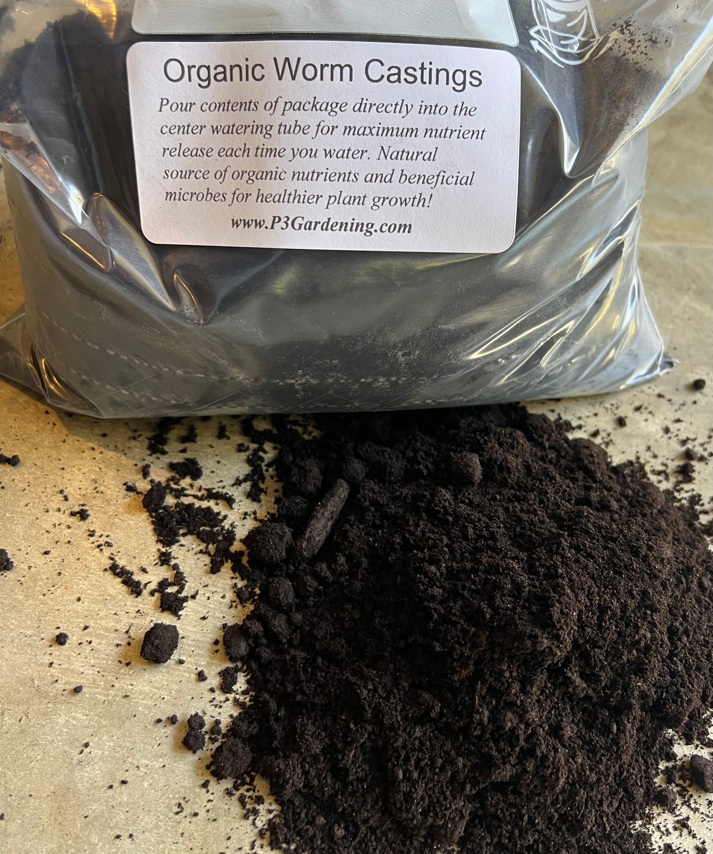 Vegetable Garden Planter Package - (Custom planter, horticultural charcoal, worm castings & organic tomato & vegetable food)